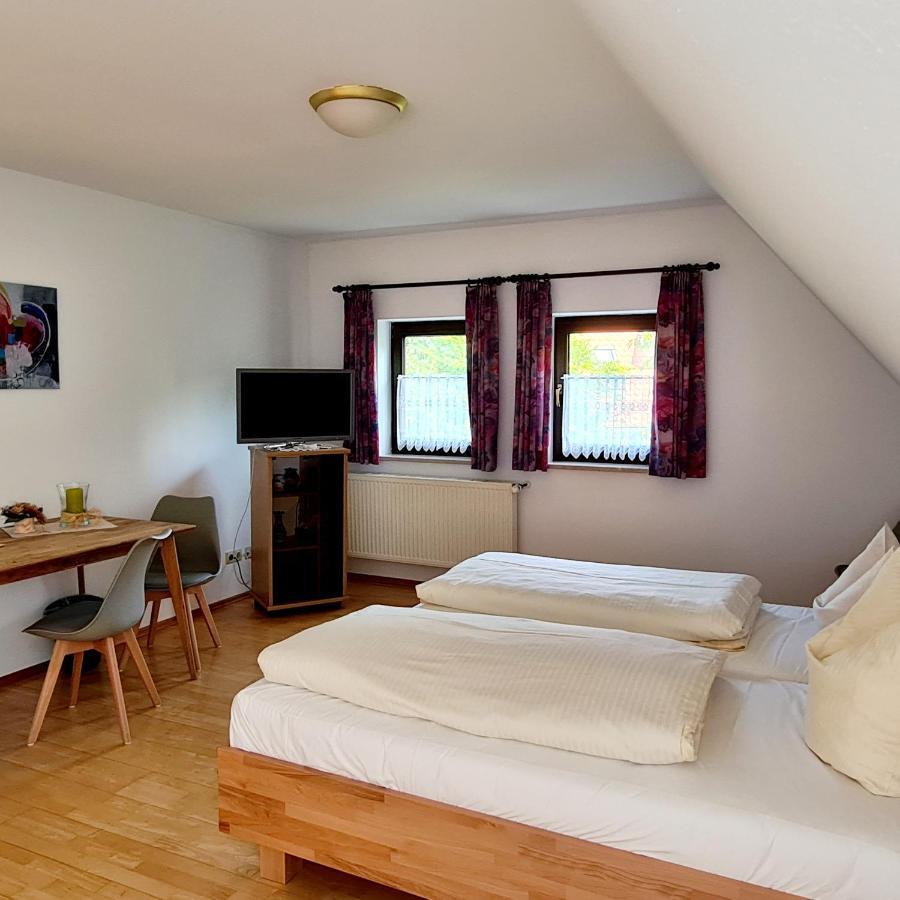 Gasthaus Schoellmann Feuchtwangen Esterno foto