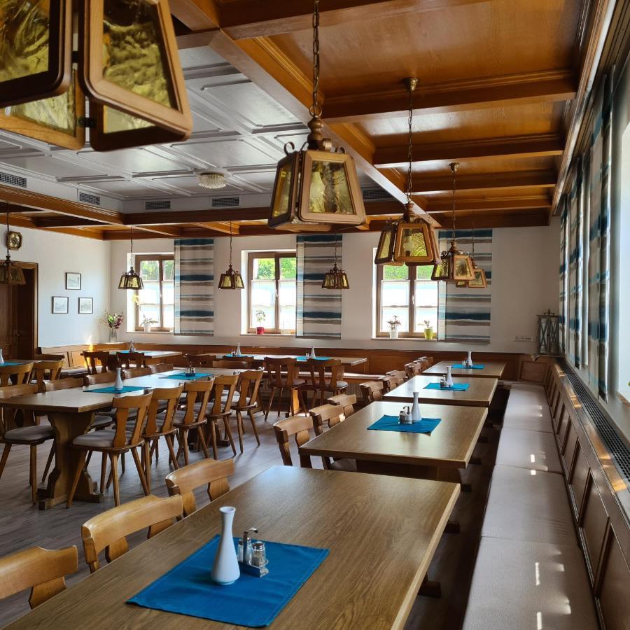 Gasthaus Schoellmann Feuchtwangen Esterno foto
