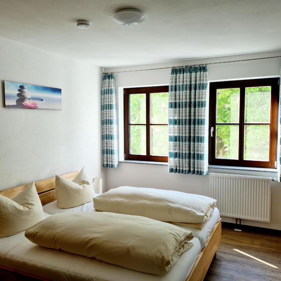 Gasthaus Schoellmann Feuchtwangen Esterno foto